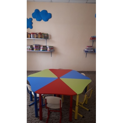 Столы детские Ромашка (6 секций) для детского садика